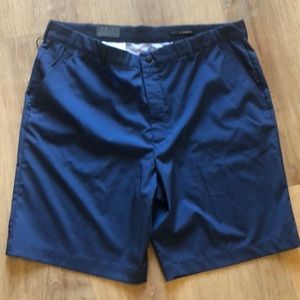 Greg Norman Performance Fabric Golf Shorts SZ 40